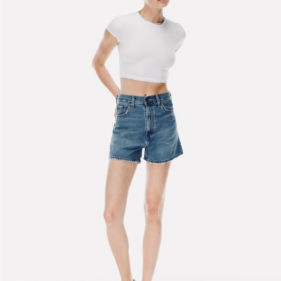 Levi's Premium High Loose Shorts - Picture 1 of 8